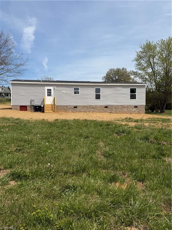 432 Pratt Road Dobson, NC 27017 - Photo 2 of 15