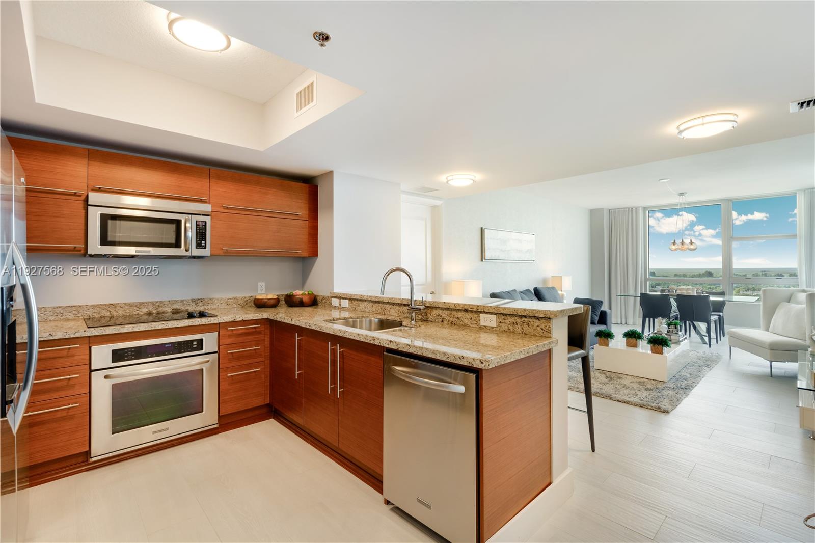 2641 North Flamingo Road, Unit 1703N Sunrise, FL 33323 - Photo 2 of 30