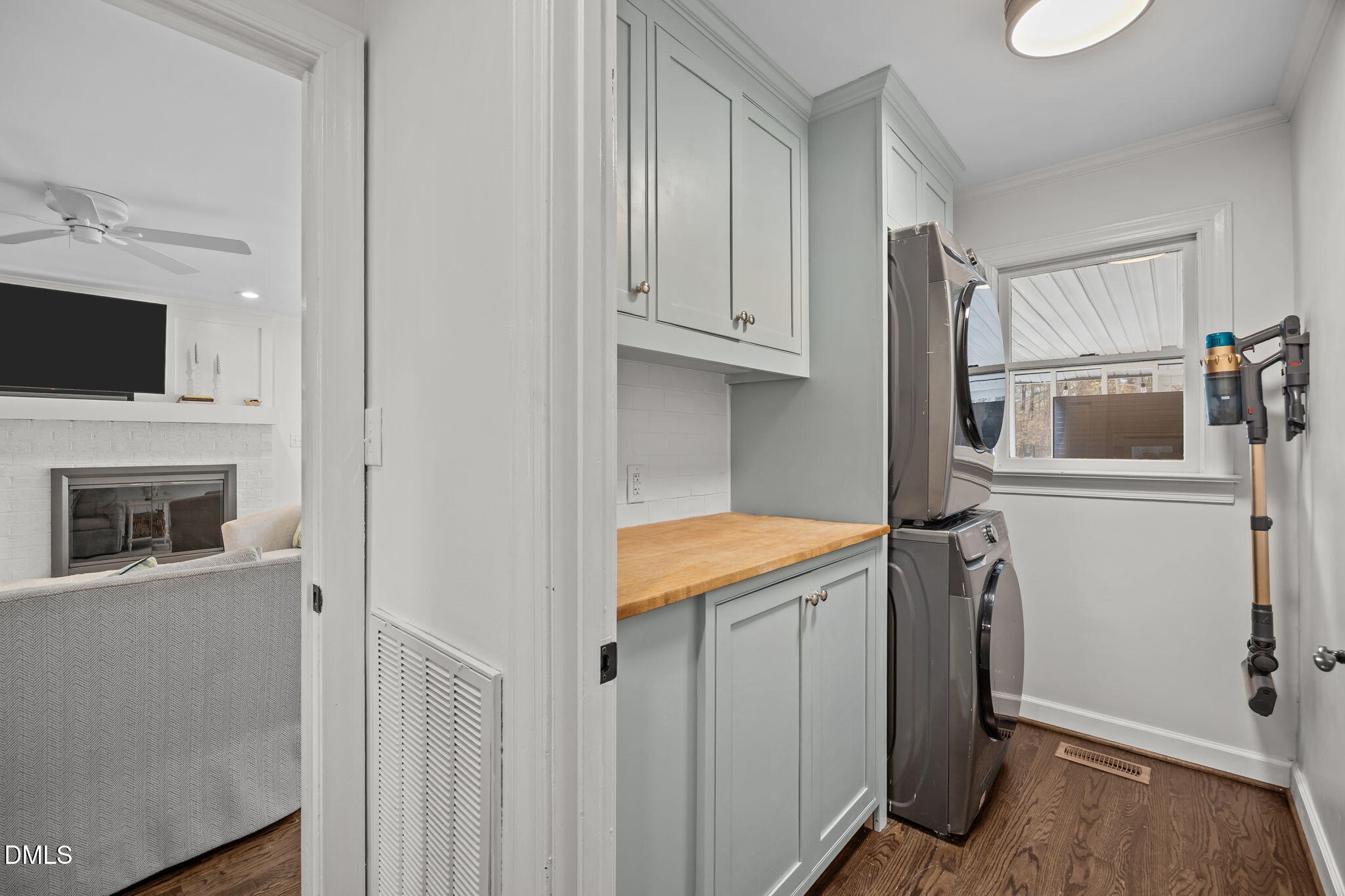 1120 Queensferry Road Cary, NC 27511 - Photo 20 of 62 a utility room with dryer and washer