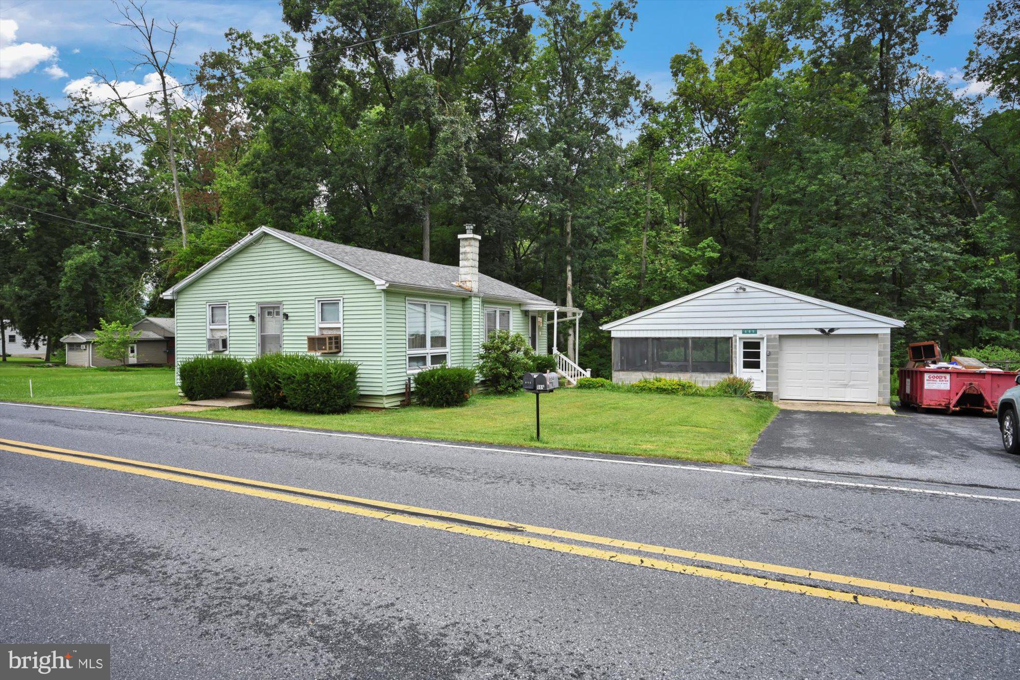 685 Smokestown Road Denver, PA 17517 - Photo 2 of 28 Street view=Front