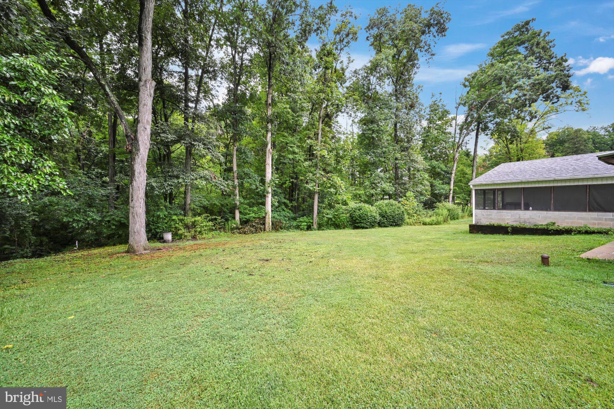 685 Smokestown Road Denver, PA 17517 - Photo 25 of 28 Yard