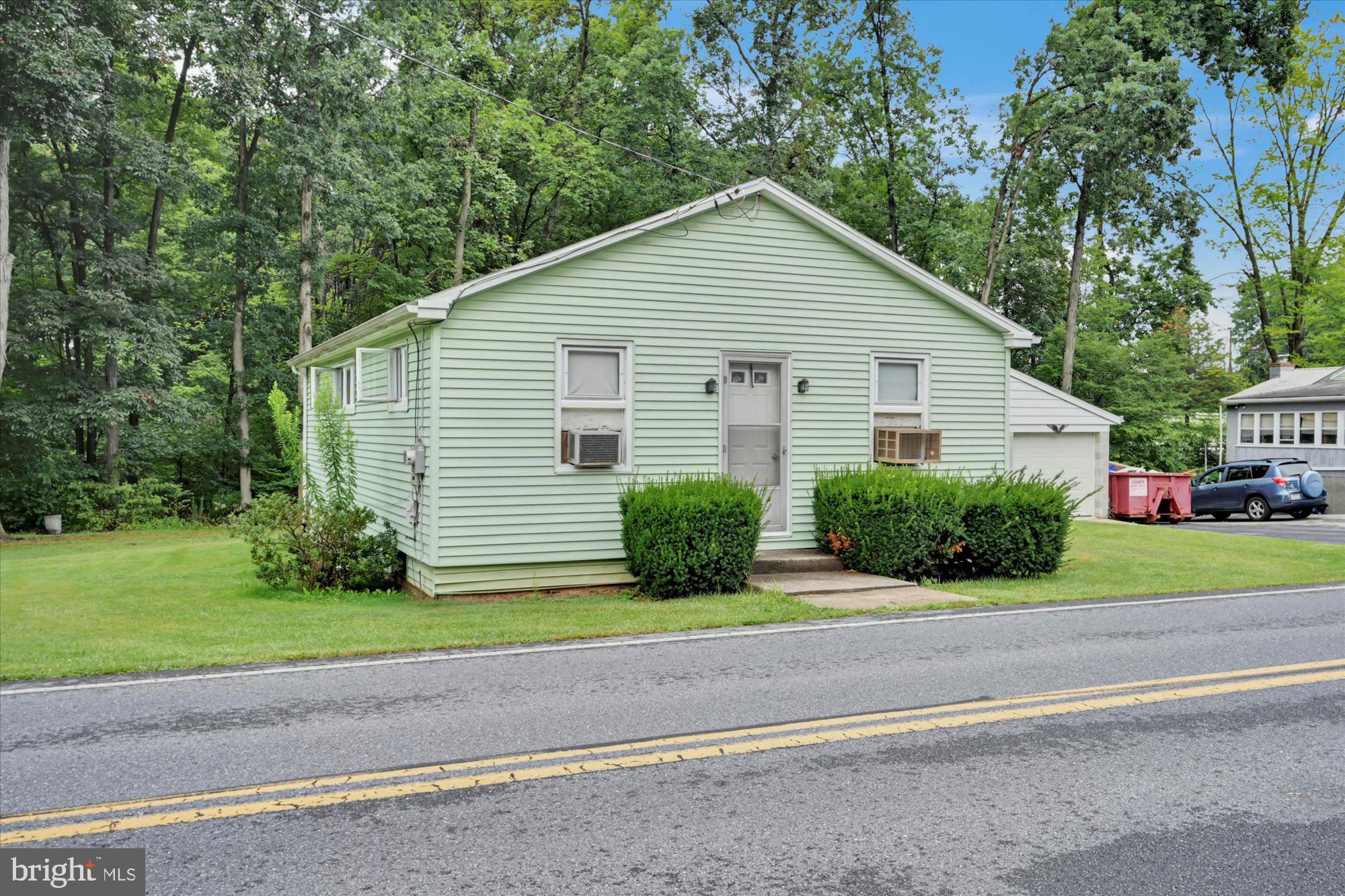685 Smokestown Road Denver, PA 17517 - Photo 4 of 28 Front
