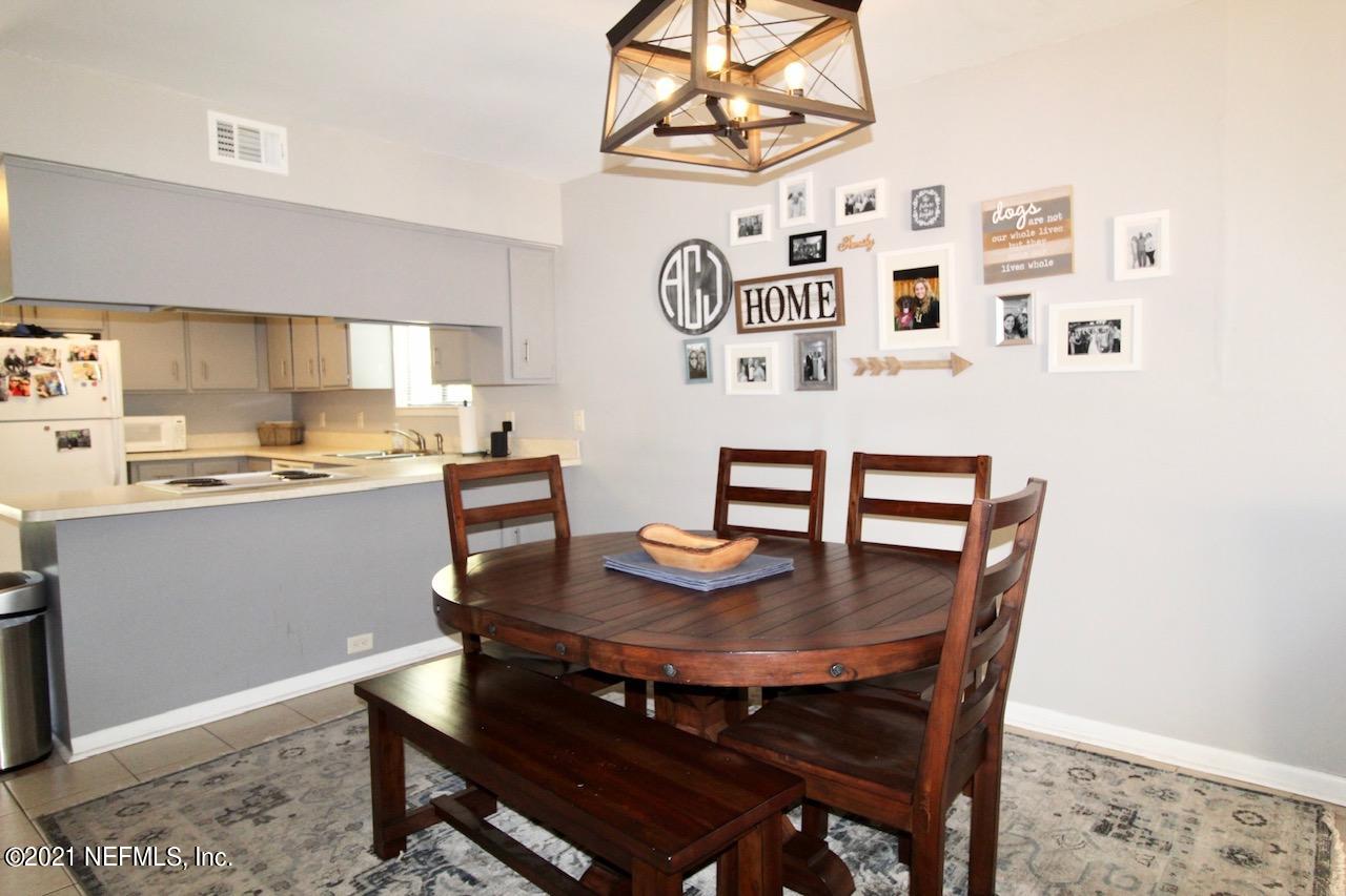 10654 Coleman Road Jacksonville, FL 32257 - Photo 5 of 13 Dining area