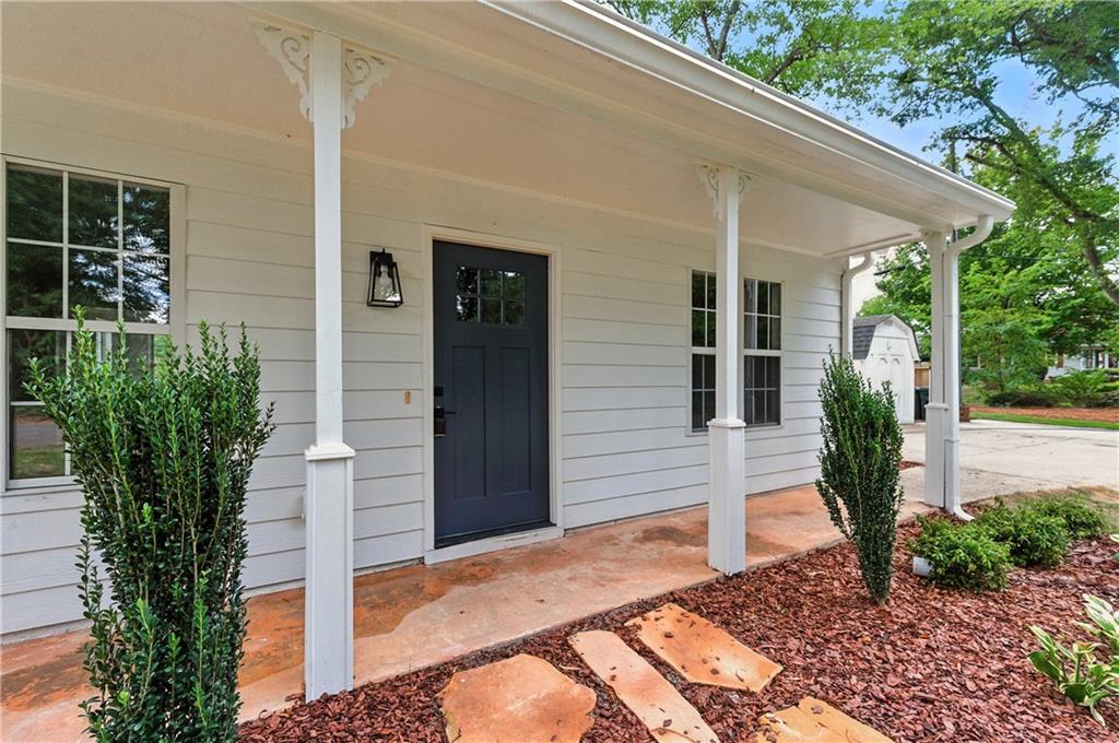 180 Summit Avenue Southeast Marietta, GA 30060 - Photo 3 of 28 a view of a entryway front of house