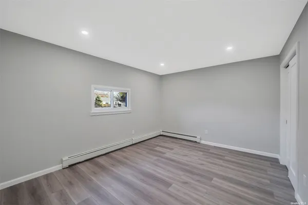 $3,200 | 803 Deer Park Road, Dix Hills, NY 11746