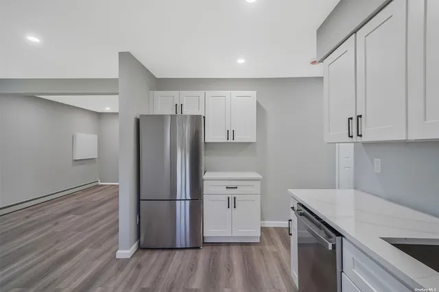 $3,200 | 803 Deer Park Road, Dix Hills, NY 11746