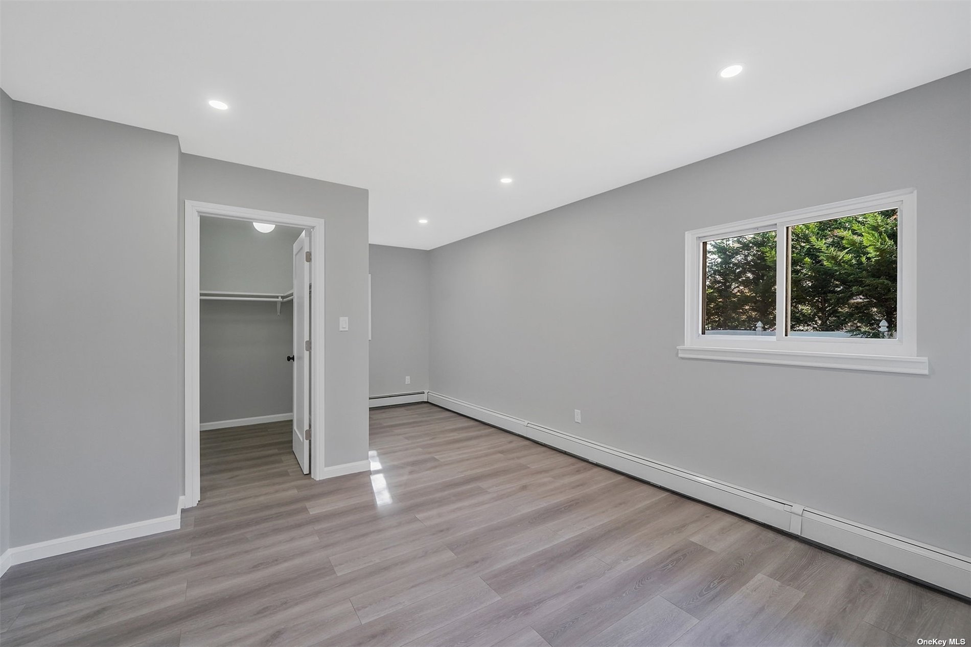 803 Deer Park Road Dix Hills, NY 11746 - Photo 7 of 15 Primary Bedroom