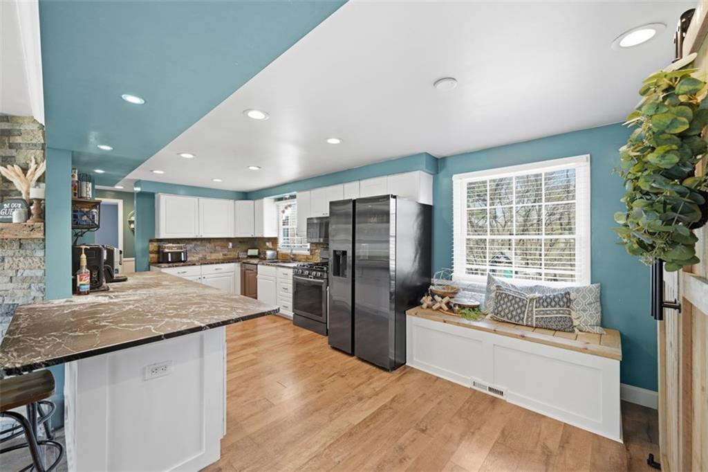 2928 Kings Mill Road Bethel Park, PA 15102 - Photo 11 of 40 Open Concept main level