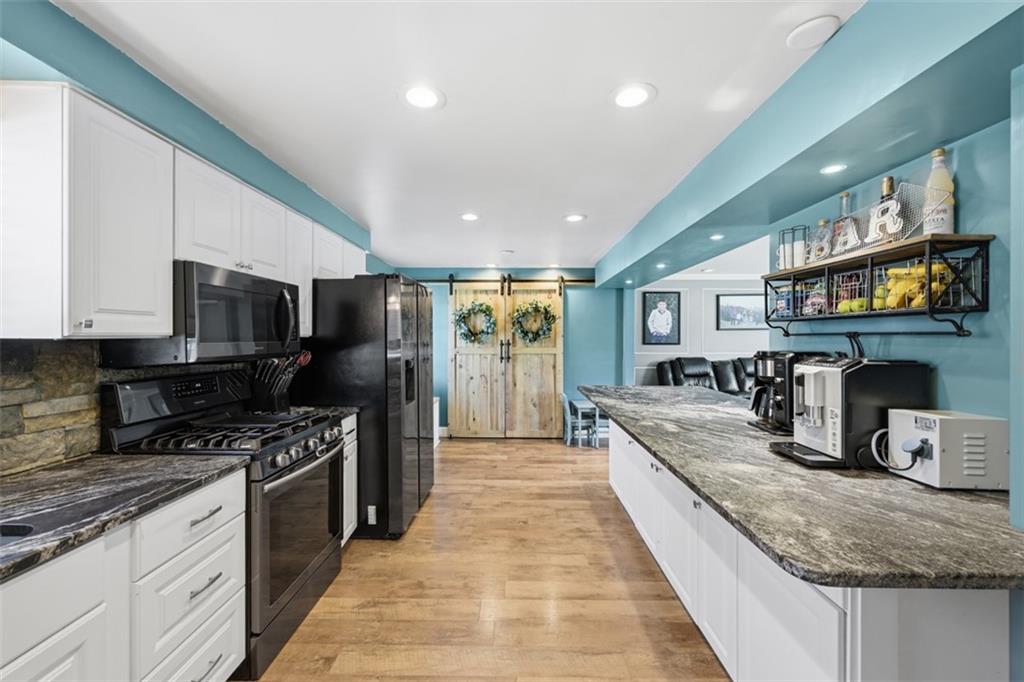 2928 Kings Mill Road Bethel Park, PA 15102 - Photo 13 of 40