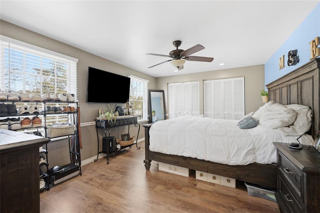 2928 Kings Mill Road Bethel Park, PA 15102 - Photo 20 of 40 Primary Suite