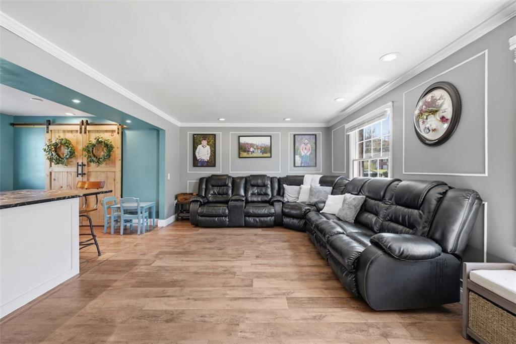 2928 Kings Mill Road Bethel Park, PA 15102 - Photo 9 of 40