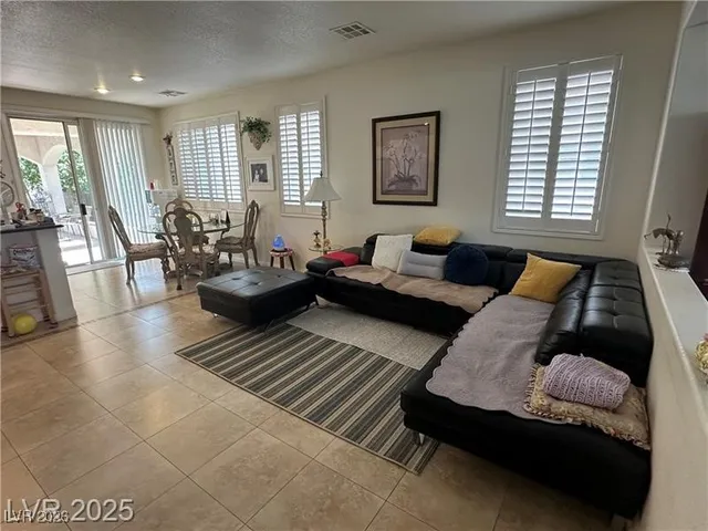 $480,000 | 8337 Ruby Heights Avenue, Las Vegas, NV 89117