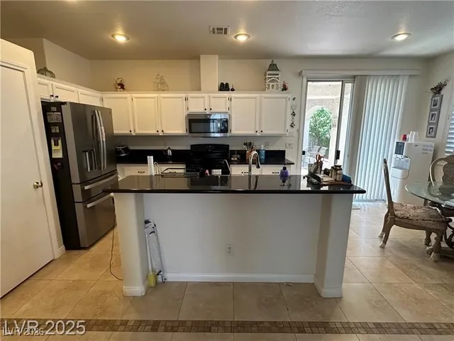 $480,000 | 8337 Ruby Heights Avenue, Las Vegas, NV 89117