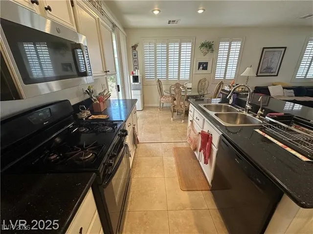 $480,000 | 8337 Ruby Heights Avenue, Las Vegas, NV 89117