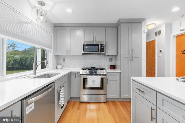 $530,000 | 1408 Stateside Drive, Silver Spring, MD 20903