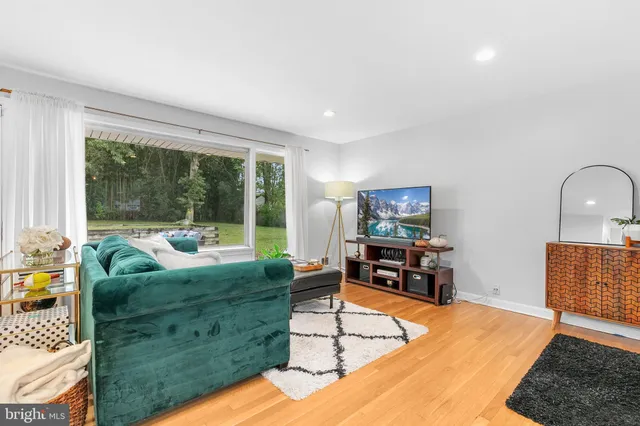 $530,000 | 1408 Stateside Drive, Silver Spring, MD 20903