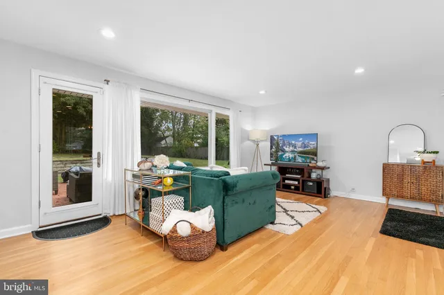 $530,000 | 1408 Stateside Drive, Silver Spring, MD 20903