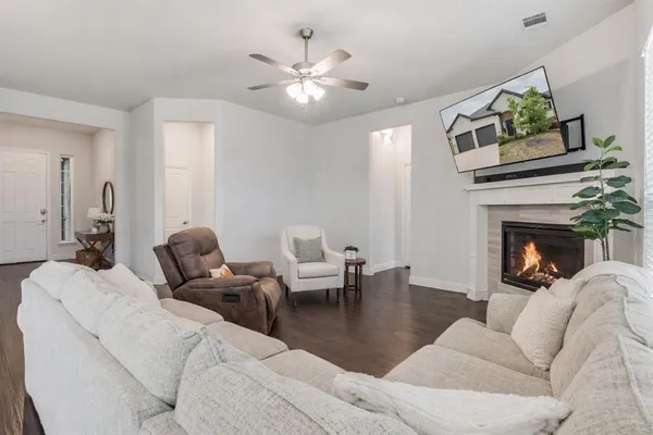$349,000 | 507 William Court, Arlington, TX 76002