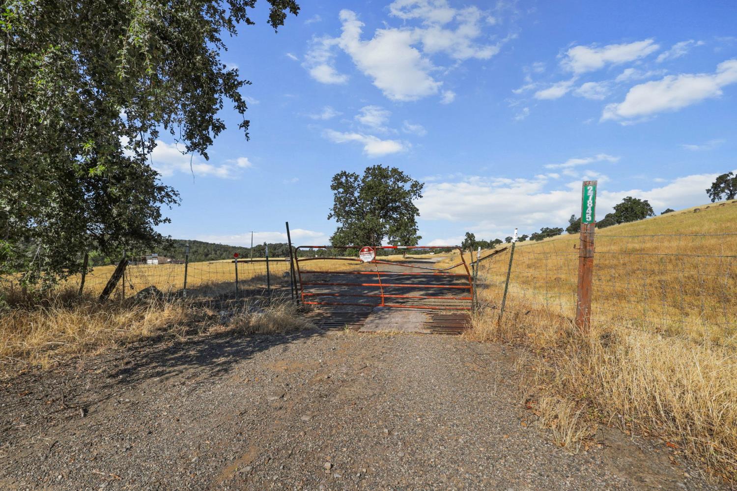 27845 Whitmore Road Millville, CA 96062 - Photo 5 of 38