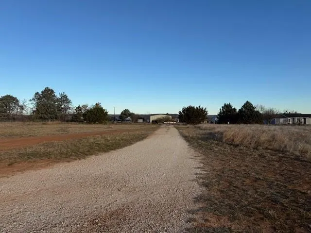 $1,995 | 601 County Road 274, Tuscola, TX 79562