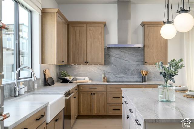 4960 Rodeo Walk Drive, Unit 36 Holladay, UT 84117 - Photo 6 of 13 Model Home Kitchen