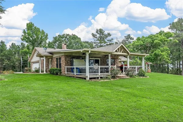 $699,900 | 236 Charlie Cannon Road, Coushatta, LA 71019