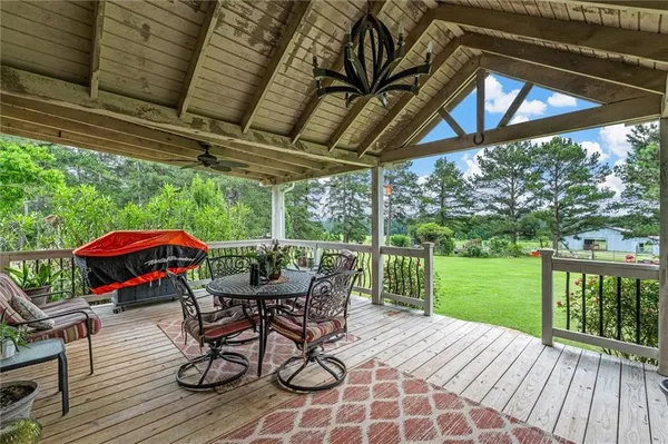 $699,900 | 236 Charlie Cannon Road, Coushatta, LA 71019