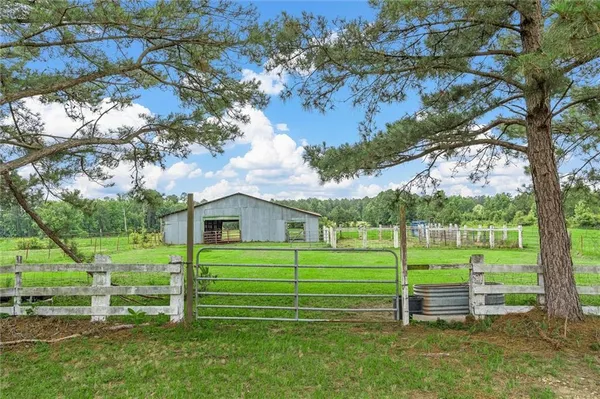 $699,900 | 236 Charlie Cannon Road, Coushatta, LA 71019