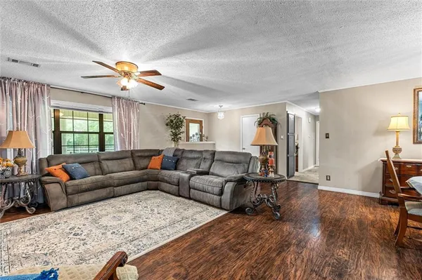 $699,900 | 236 Charlie Cannon Road, Coushatta, LA 71019