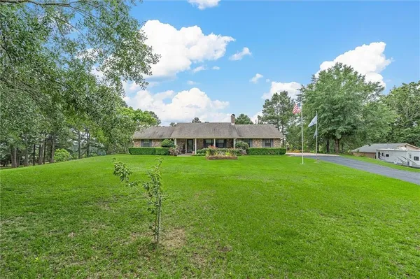 $699,900 | 236 Charlie Cannon Road, Coushatta, LA 71019