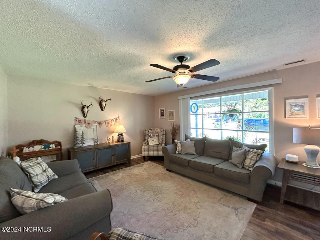 154 Balsam Road Jacksonville, NC 28546 - Photo 10 of 43 IMG-3298-jpg