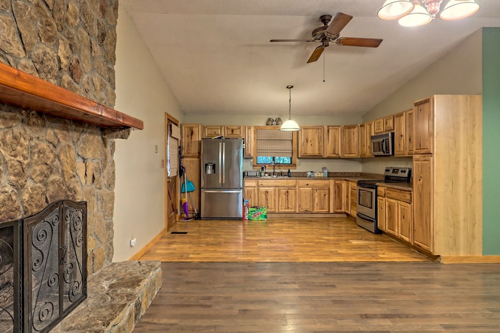 41 Silver Maple Lane Murphy, NC 28906 - Photo 15 of 52 Gallery Image 15