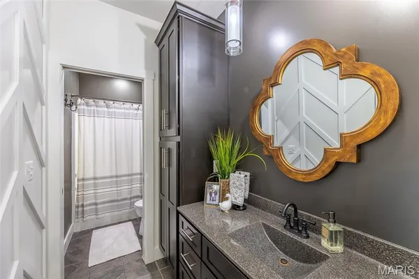 $650,000 | 224 Timber Wy Drive, Poplar Bluff, MO 63901