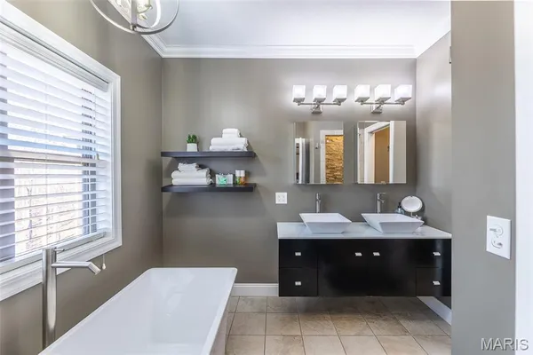 $650,000 | 224 Timber Wy Drive, Poplar Bluff, MO 63901