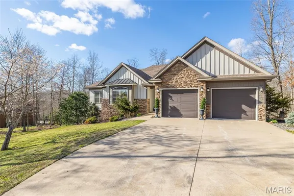 $650,000 | 224 Timber Wy Drive, Poplar Bluff, MO 63901