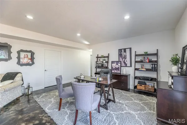 $650,000 | 224 Timber Wy Drive, Poplar Bluff, MO 63901