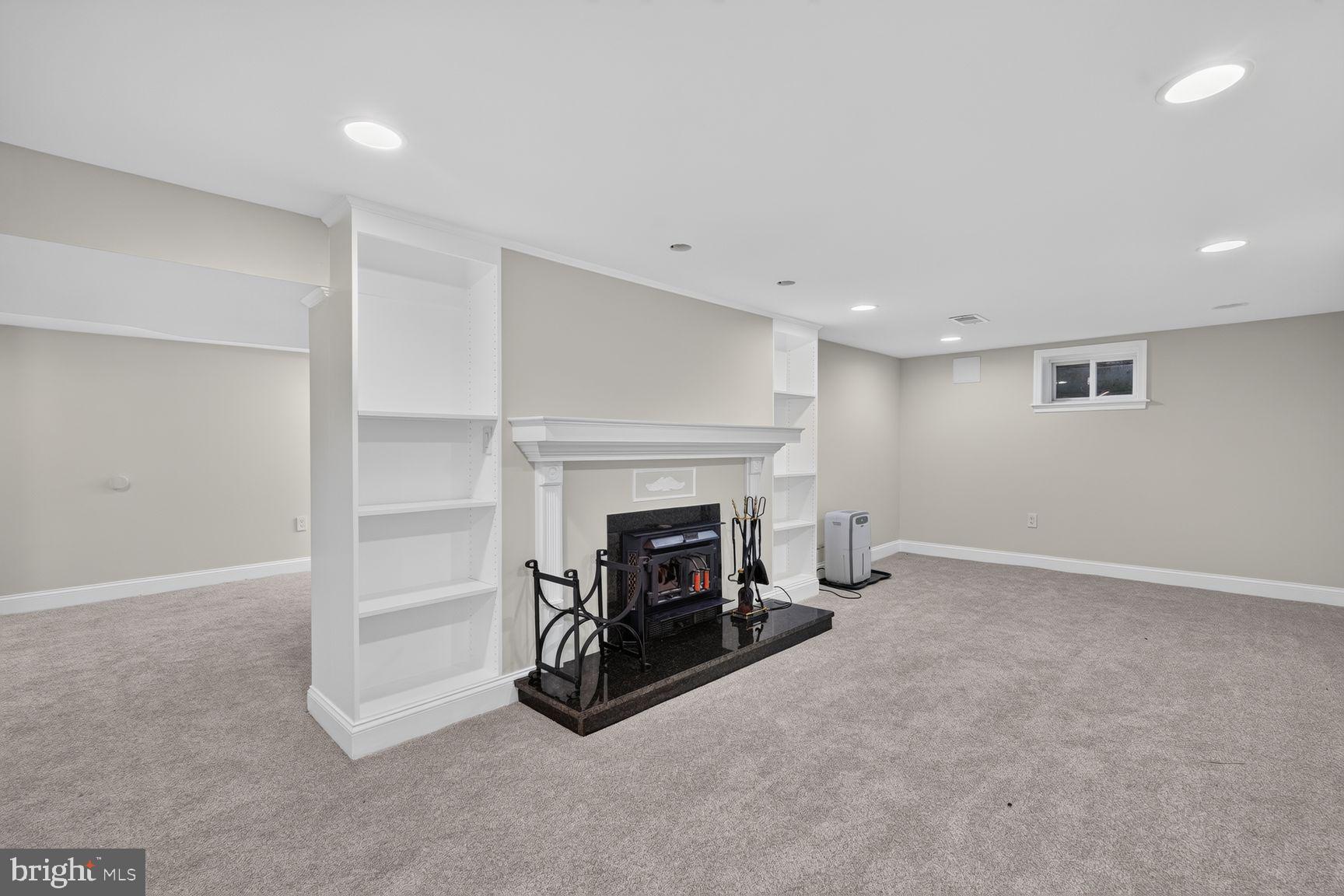 1813 Florin Street Silver Spring, MD 20902 - Photo 14 of 22 MORE BUILT IN SHELVES
