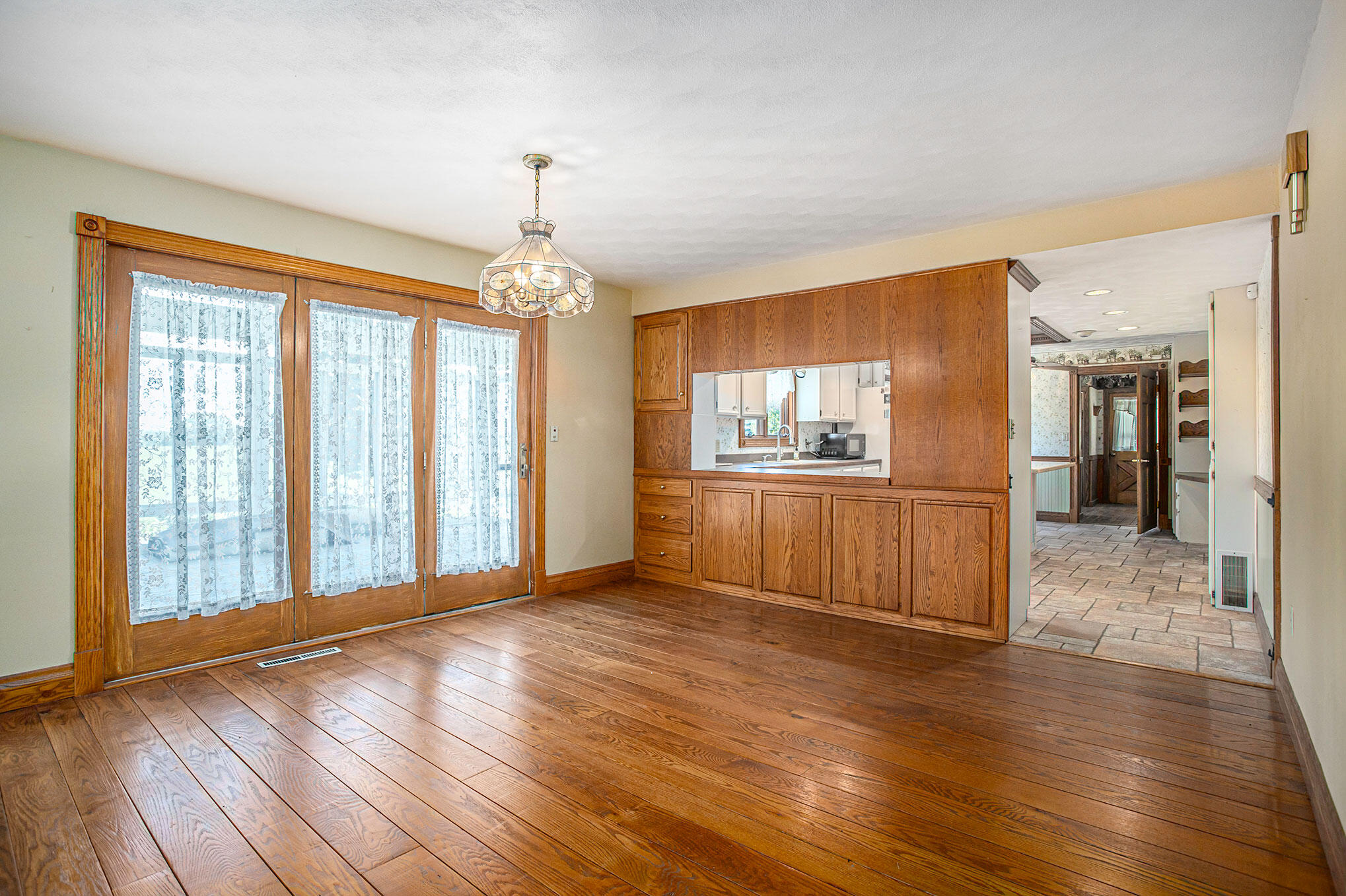 10245 South Banfield Road Dowling, MI 49050 - Photo 5 of 39 10245-Banfield-3
