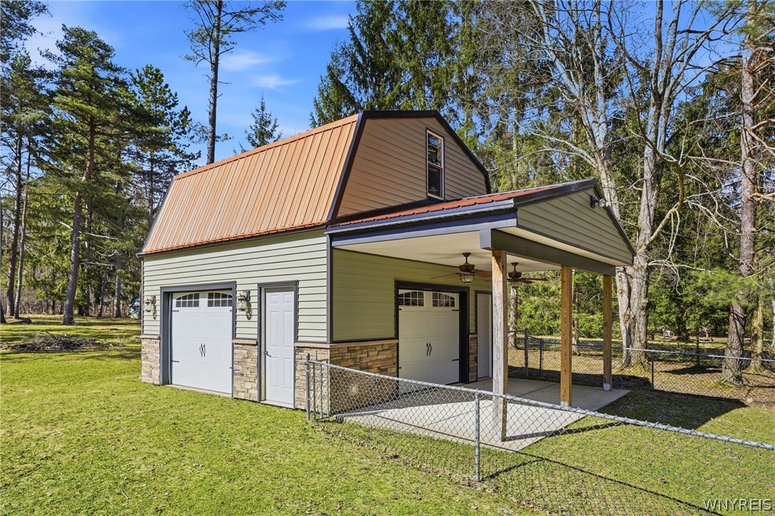 7228 Lower East Hill Road Boston, NY 14033 - Photo 36 of 46 New two story barn.