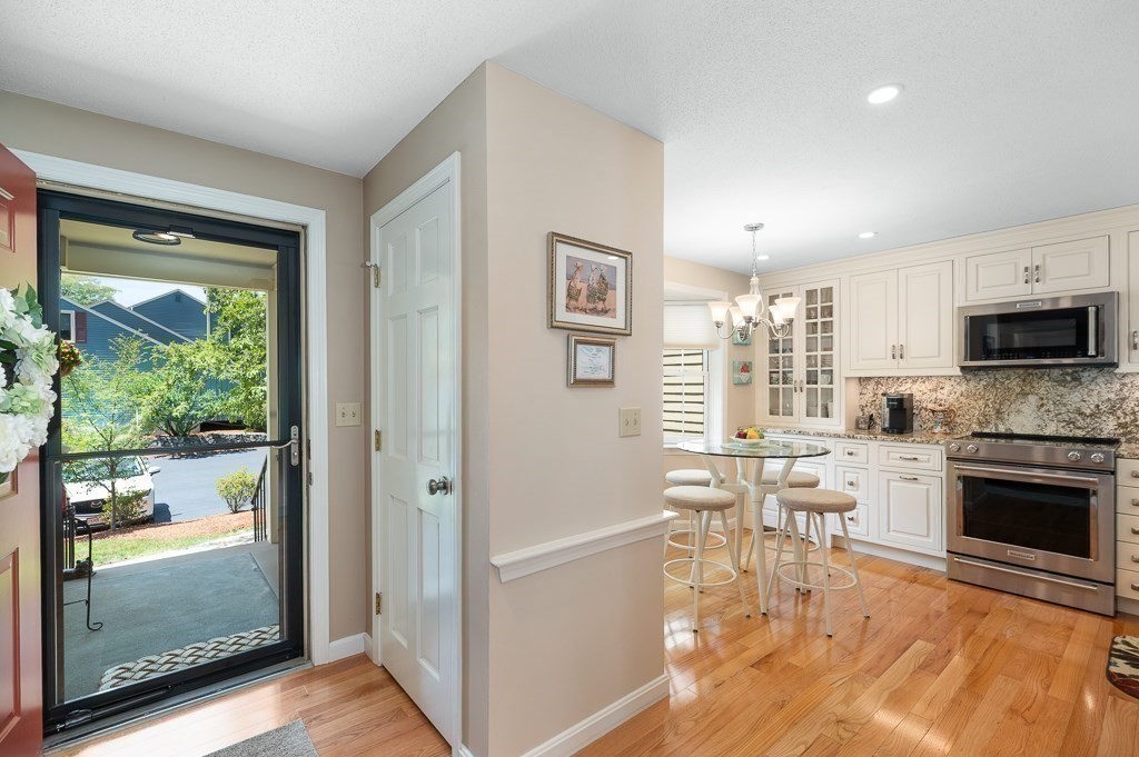 95 Village Post Road, Unit 95 Danvers, MA 01923 - Photo 7 of 34