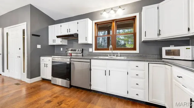 $385,000 | 38 Deer Crossing, Wright City, MO 63390