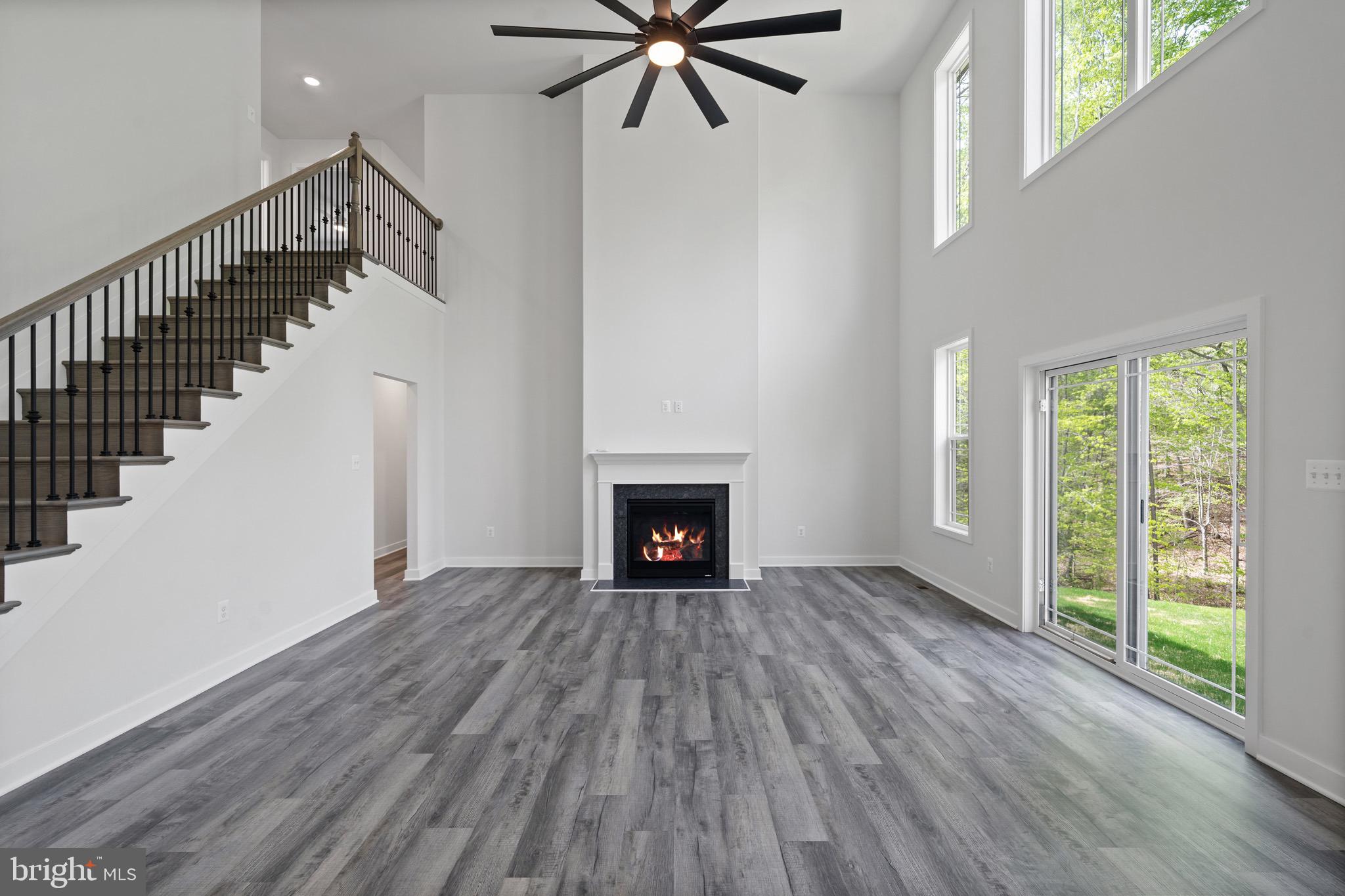 18688 Hebb Rd Valley Valley Lee, MD 20692 - Photo 14 of 57 Spacious living area with natural light.
