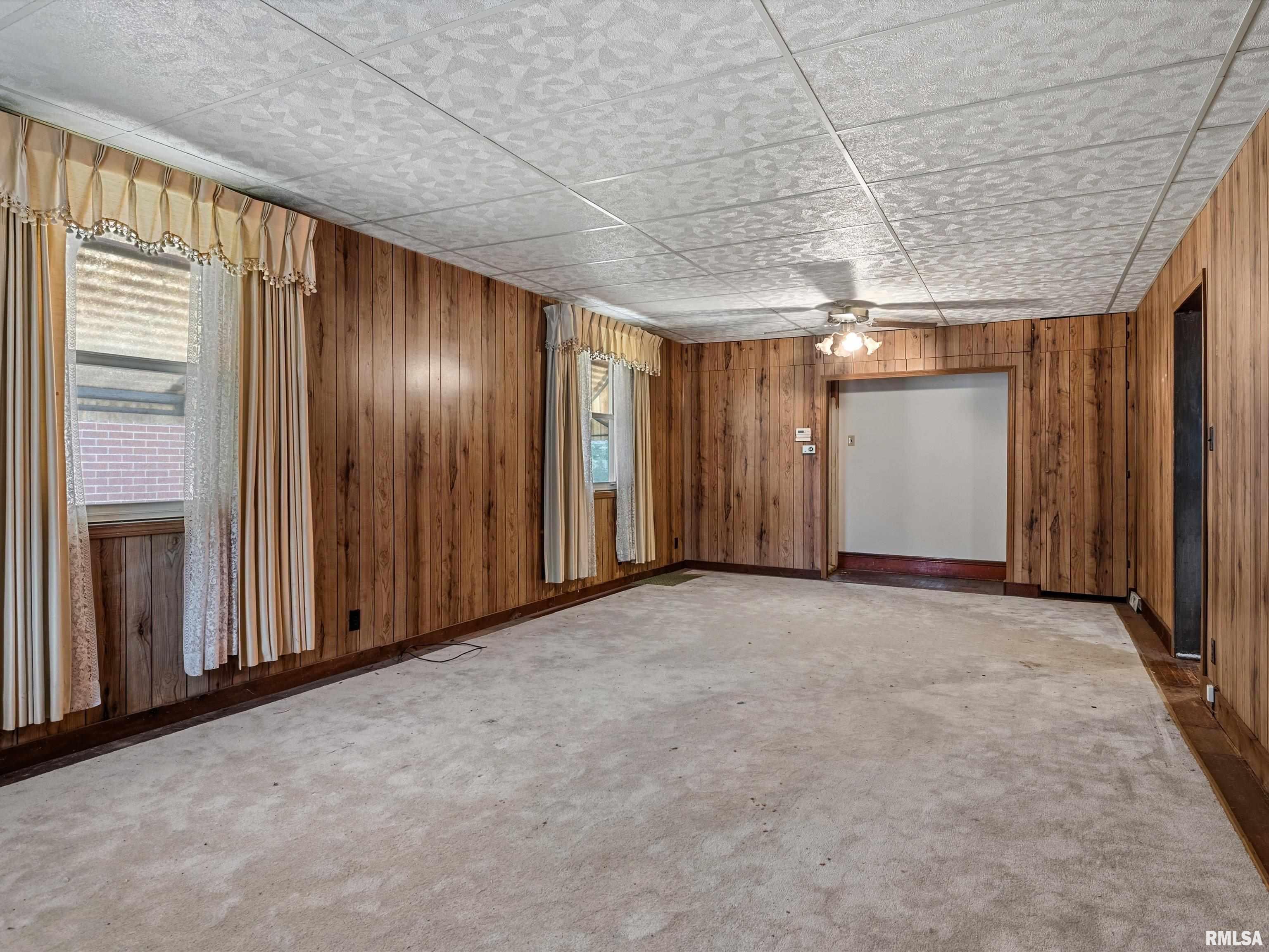 621 Wood Avenue Springfield, IL 62702 - Photo 4 of 21