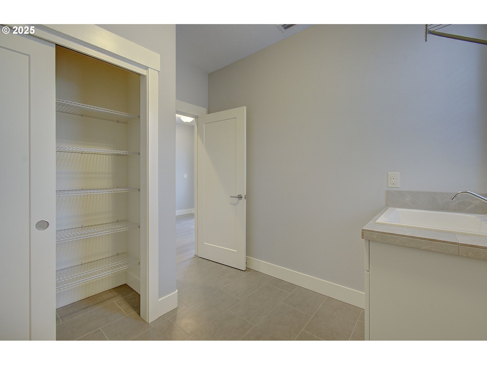 5305 Northeast 134th Street Vancouver, WA 98686 - Photo 14 of 36 a bathroom with a sink and a toilet