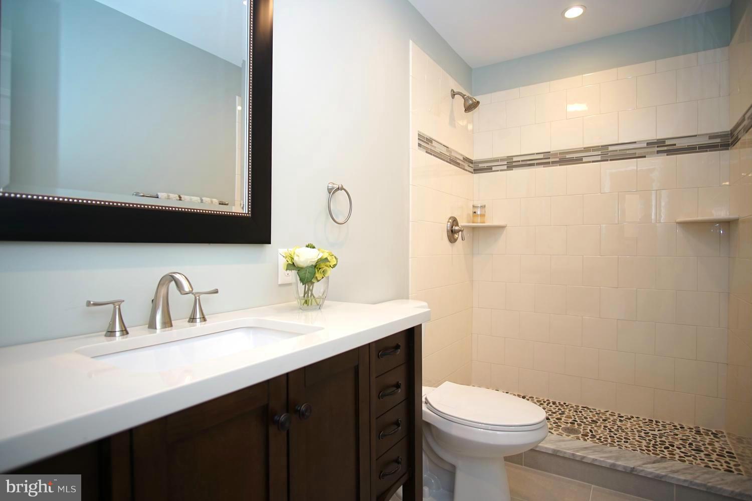 12609 Timber Grove Road Reisterstown, MD 21136 - Photo 17 of 30 Bath (Master)