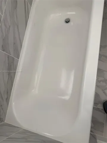 $1,600 | 1100 Northeast 1st Court, Unit 308, Hallandale Beach, FL 33009