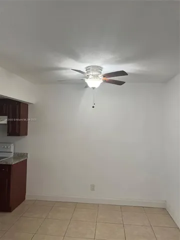 $1,600 | 1100 Northeast 1st Court, Unit 308, Hallandale Beach, FL 33009