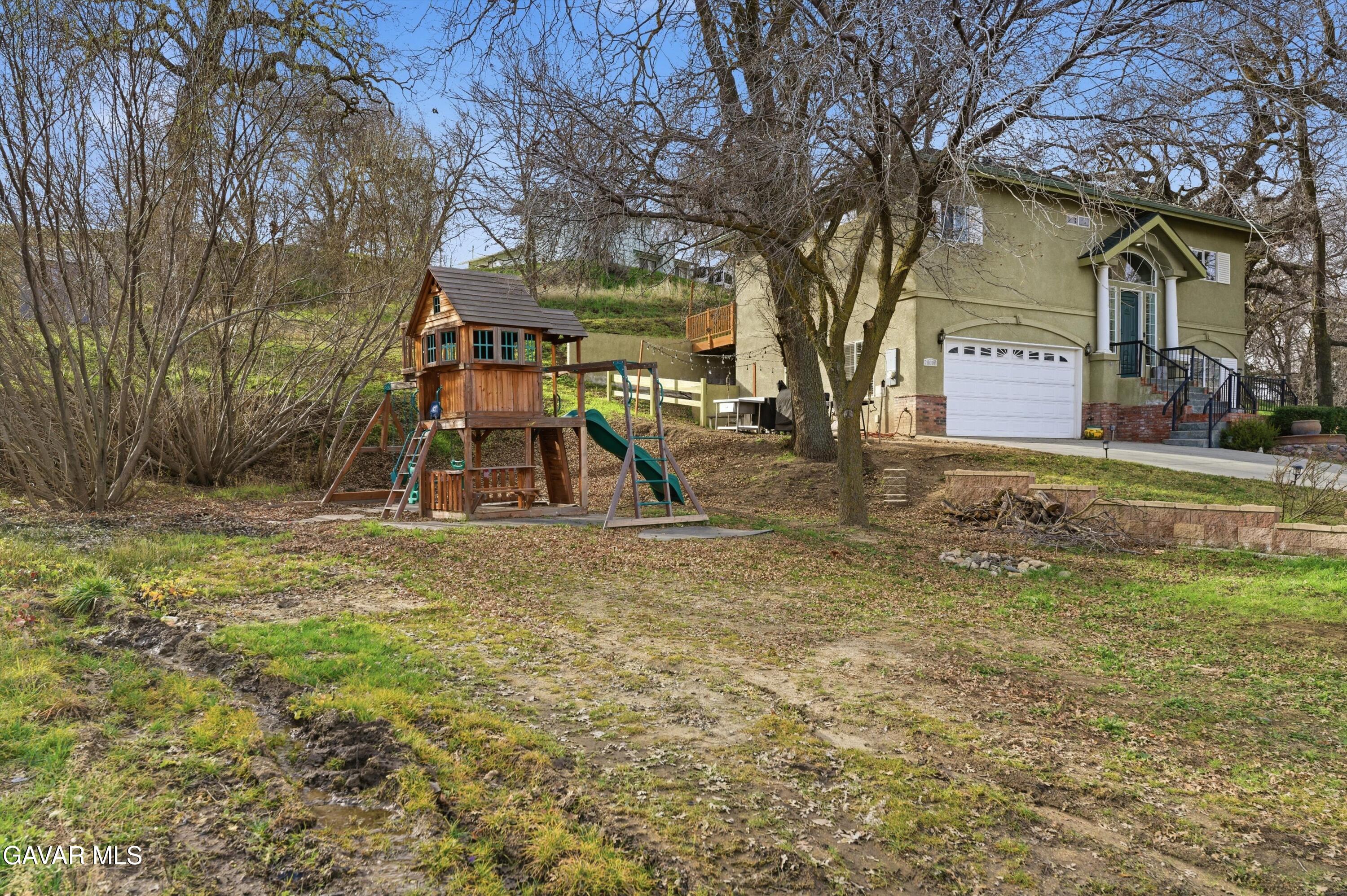 19928 Brite Valley Road Tehachapi, CA 93561 - Photo 1 of 4 04-JYP01161