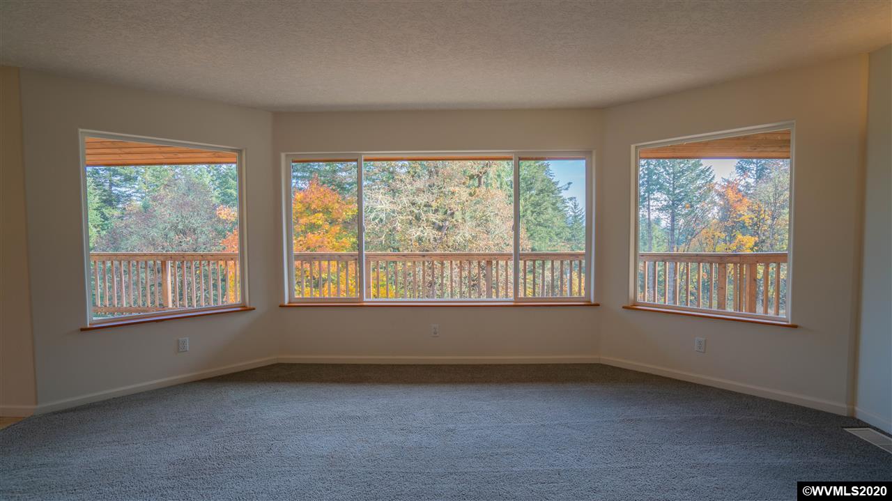2508 Liberty Road Dallas, OR 97338 - Photo 4 of 41