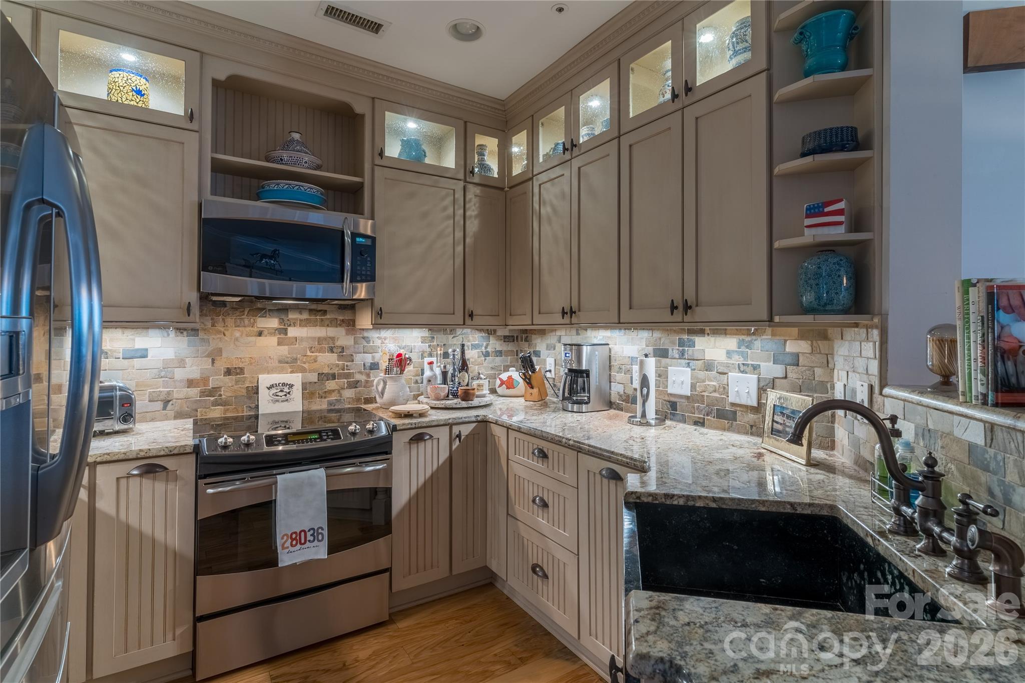 1113 Torrence Circle Davidson, NC 28036 - Photo 4 of 38